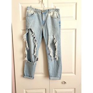 Forever 21 Distressed Boyfriend Jeans